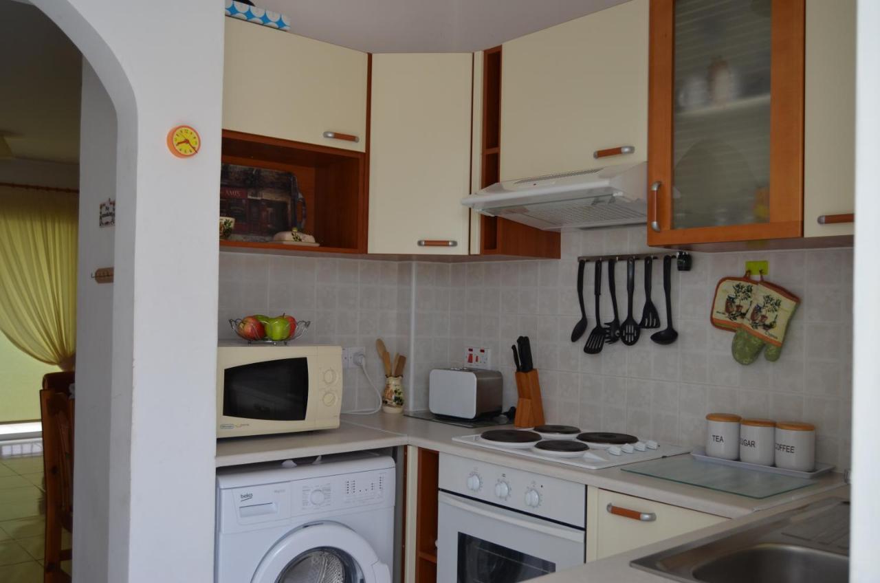Ithaki Gardens Apartment 107 パ フォス エクステリア 写真