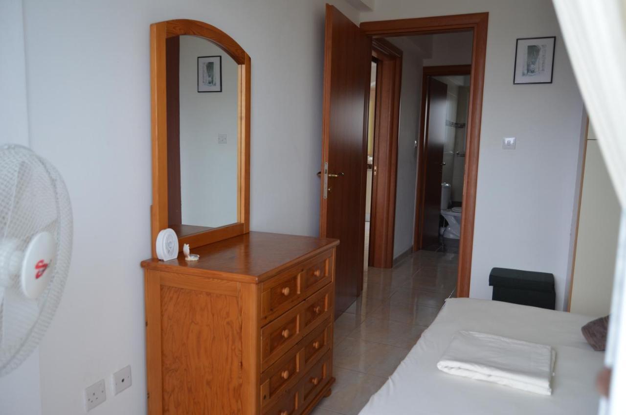 Ithaki Gardens Apartment 107 パ フォス エクステリア 写真