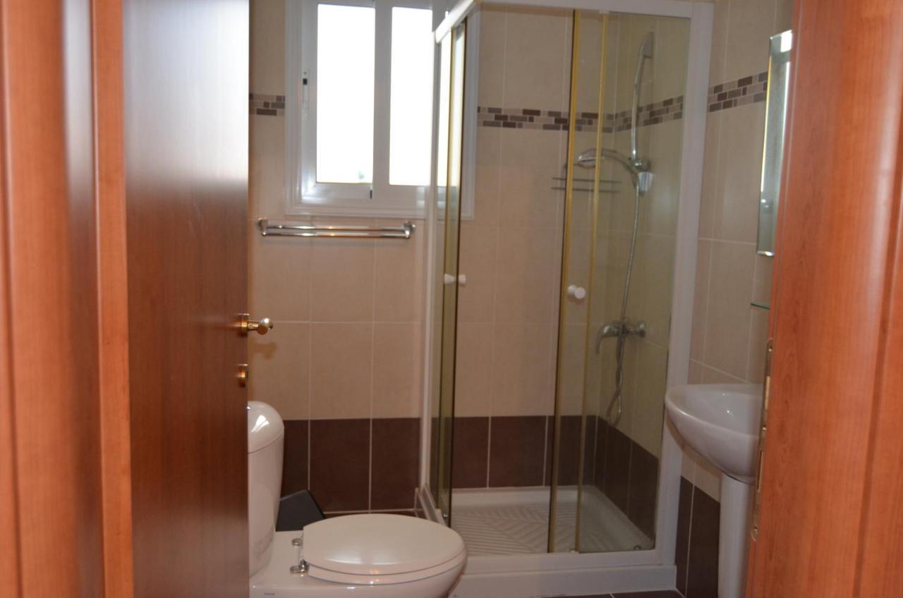 Ithaki Gardens Apartment 107 パ フォス エクステリア 写真