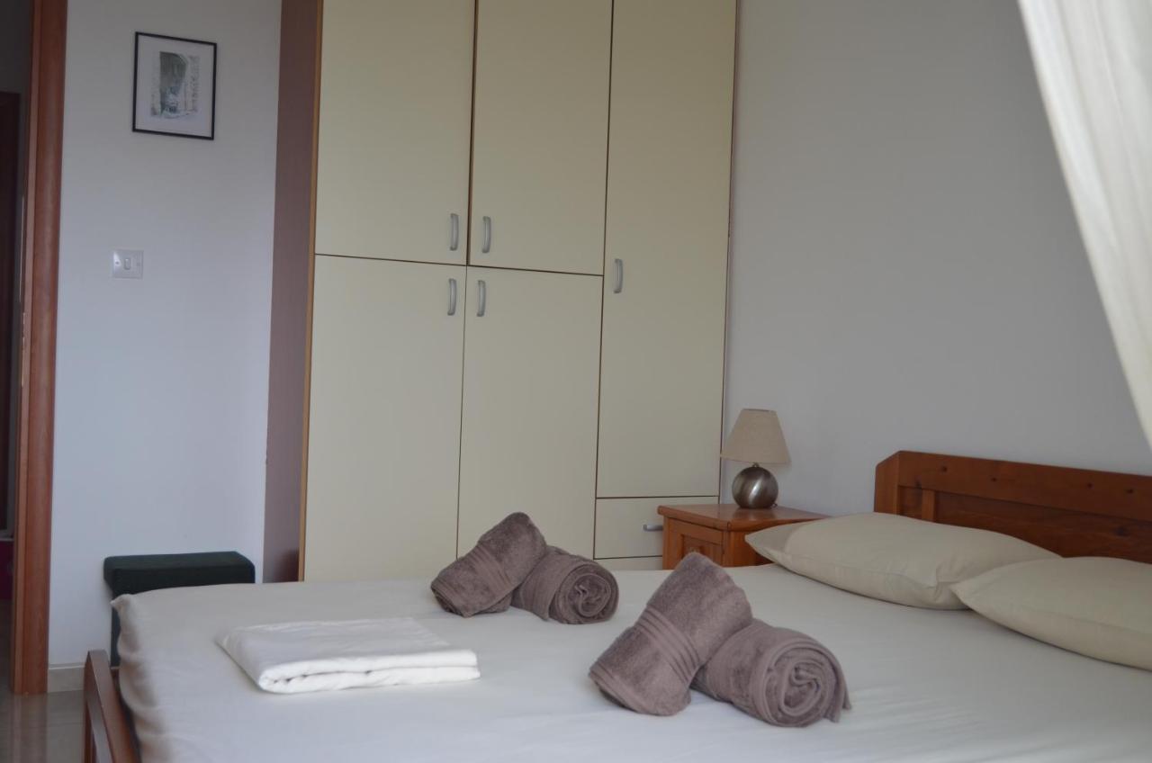 Ithaki Gardens Apartment 107 パ フォス エクステリア 写真
