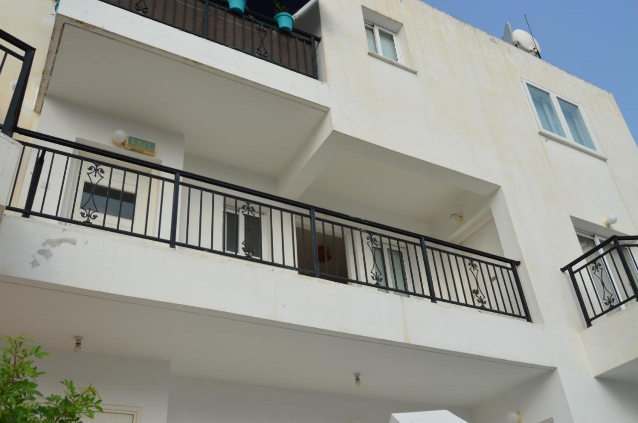 Ithaki Gardens Apartment 107 パ フォス エクステリア 写真